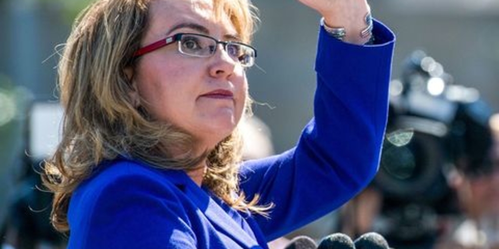 Gabby Giffords awarded Presidential Medal of Freedom - Vimarsana News